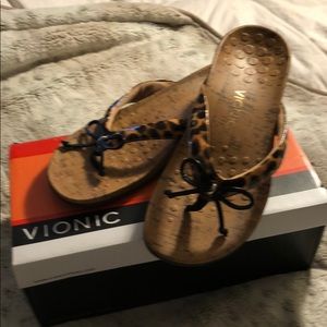 Bionic leopard sandals size 9